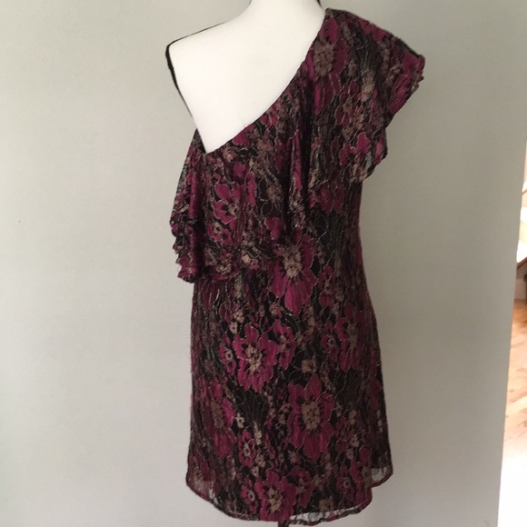 Off the Shoulder Sparkly Dress - Picture 5 of 8